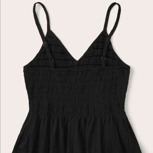 I am selling a basically brand new shein tank top!!